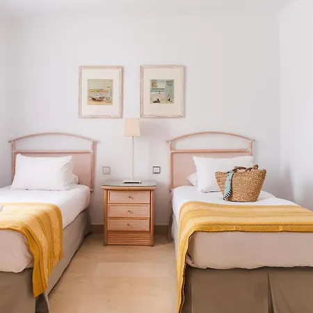 Ona Lomas Village - Club Apartmanhotel