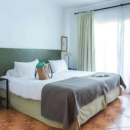 Apartmanhotel Ona Lomas Village - Club 3*